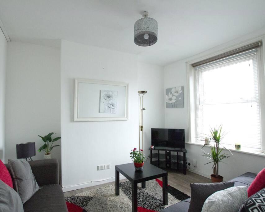 City Centre 4 Bedroom House Winchester Exterior foto