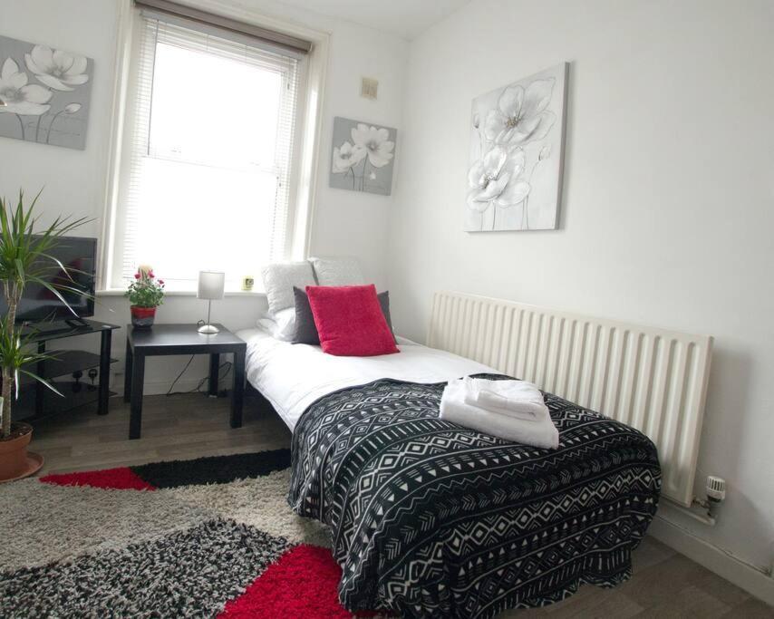 City Centre 4 Bedroom House Winchester Exterior foto